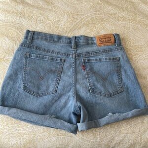 Girls Levi’s High Rise Shorts - Size 14